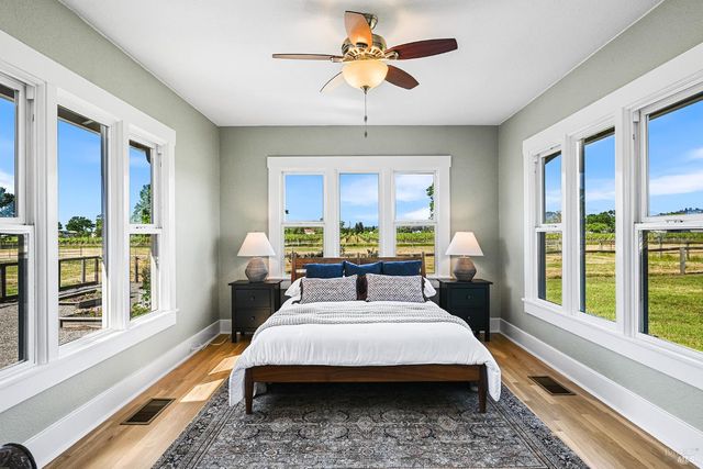 2855 Fulton Rd, Fulton, CA 95439