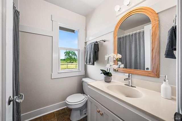 2855 Fulton Rd, Fulton, CA 95439