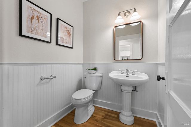 2855 Fulton Rd, Fulton, CA 95439