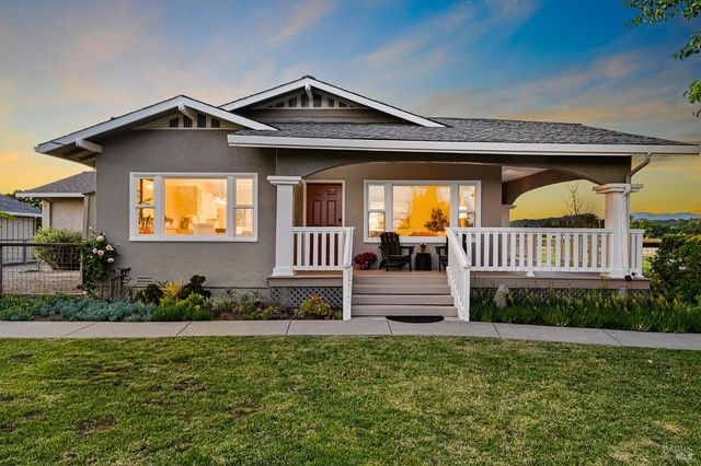 2855 Fulton Rd, Fulton, CA 95439