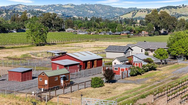 2855 Fulton Rd, Fulton, CA 95439