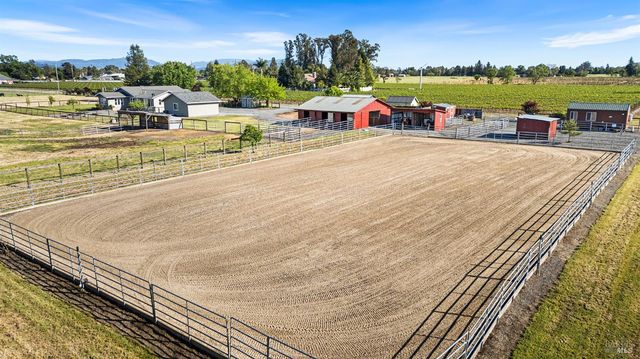 2855 Fulton Rd, Fulton, CA 95439