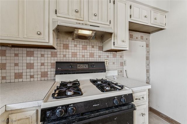 14775 Lisa Drive, Maple Heights, OH 44137