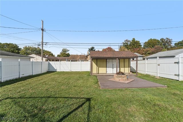 14775 Lisa Drive, Maple Heights, OH 44137