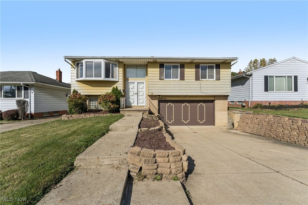 14775 Lisa Drive, Maple Heights, OH 44137