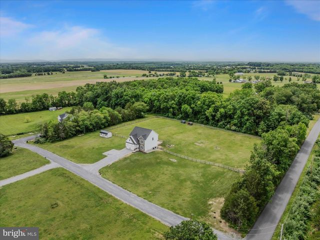 32 TROPHY CT, Kearneysville, WV 25430