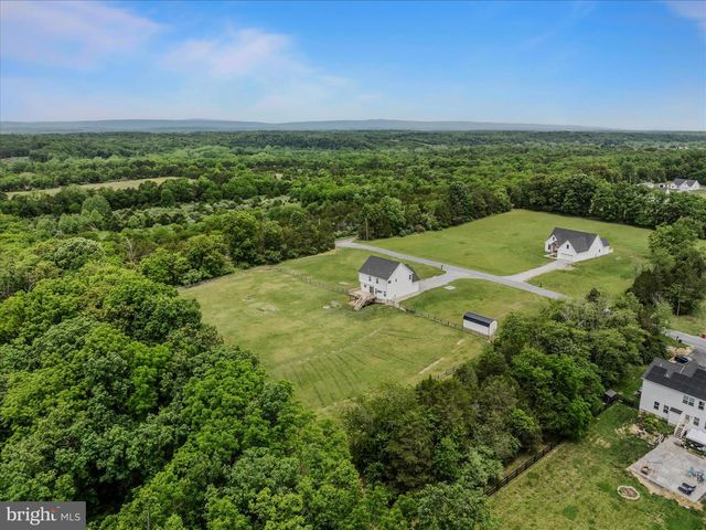 32 TROPHY CT, Kearneysville, WV 25430