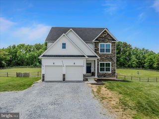 32 TROPHY CT, Kearneysville, WV 25430