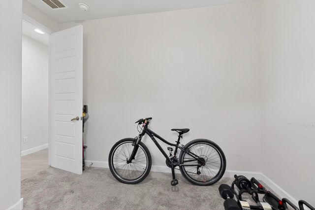 6914 Cleary Loop NE, Rio Rancho, NM 87144