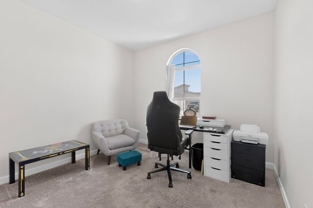 6914 Cleary Loop NE, Rio Rancho, NM 87144