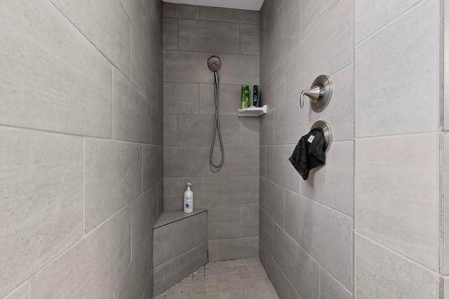 6914 Cleary Loop NE, Rio Rancho, NM 87144