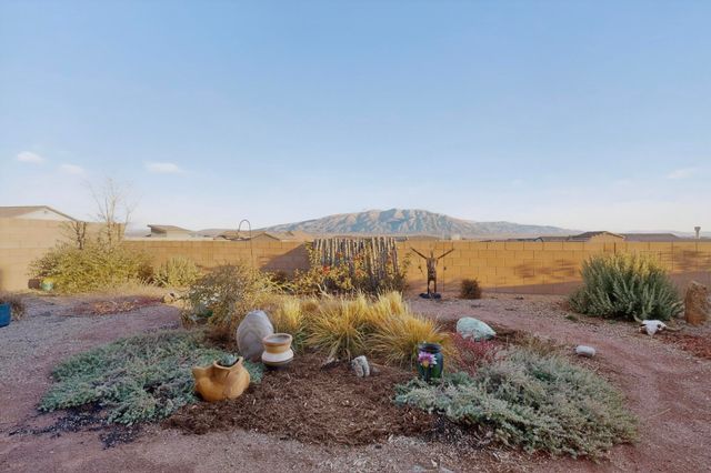 6914 Cleary Loop NE, Rio Rancho, NM 87144