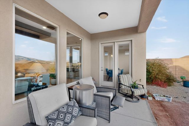 6914 Cleary Loop NE, Rio Rancho, NM 87144