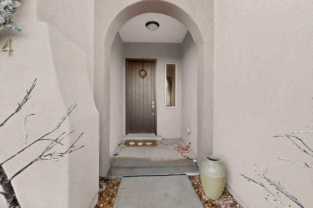 6914 Cleary Loop NE, Rio Rancho, NM 87144