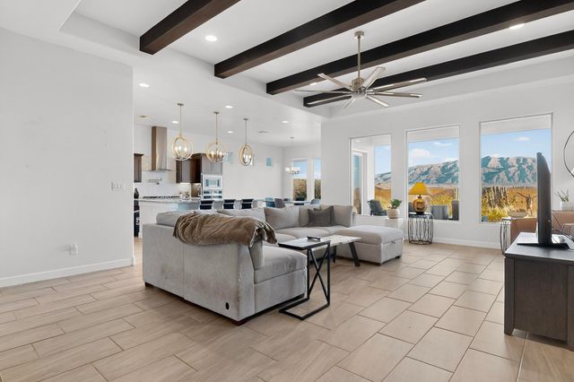 6914 Cleary Loop NE, Rio Rancho, NM 87144