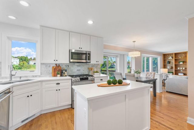16192 84th Avenue N, Maple Grove, MN 55311
