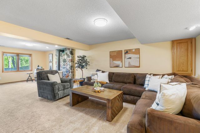 16192 84th Avenue N, Maple Grove, MN 55311