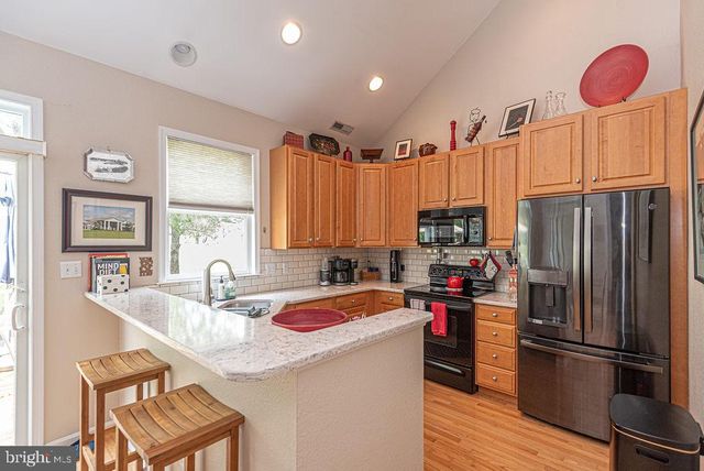 145 OCTOBER GLORY AVE, Ocean View, DE 19970
