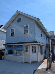 4 Summit Street, East Hampton, CT 06424