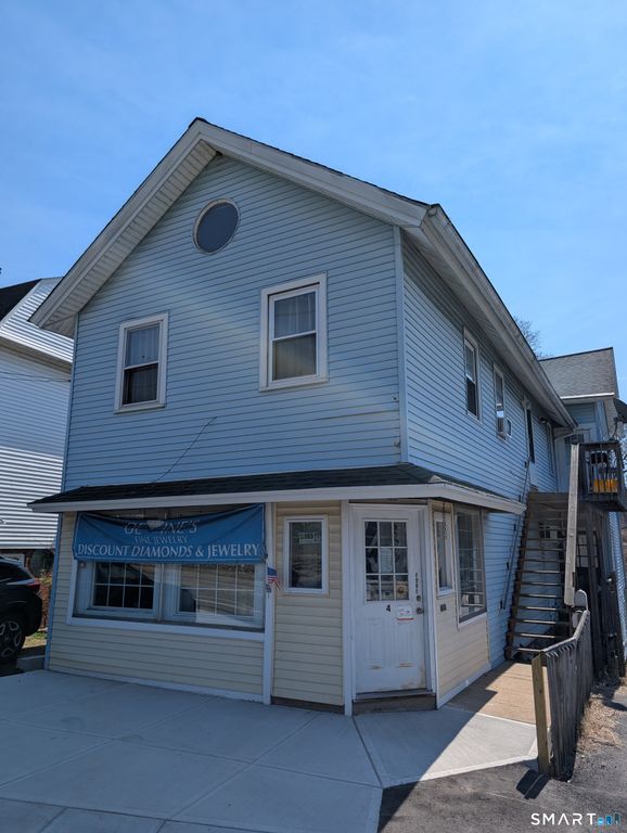 4 Summit Street, East Hampton, CT 06424