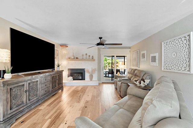 6615 N Harrison Avenue, Fresno, CA 93711