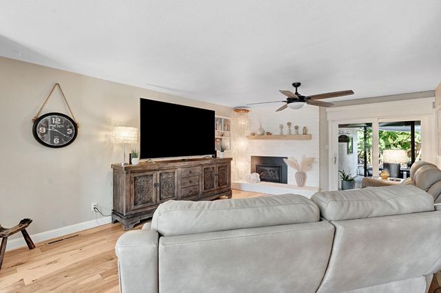 6615 N Harrison Avenue, Fresno, CA 93711