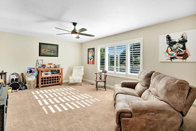 6615 N Harrison Avenue, Fresno, CA 93711
