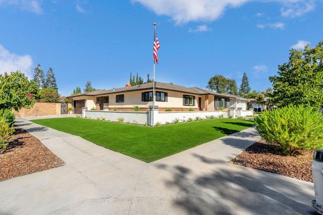 6615 N Harrison Avenue, Fresno, CA 93711