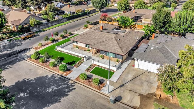 6615 N Harrison Avenue, Fresno, CA 93711