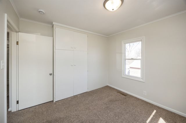 4290 NW 11th Street, Des Moines, IA 50313