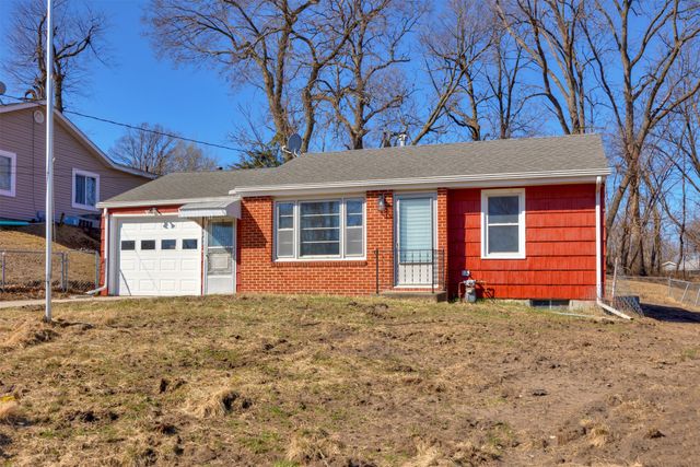 4290 NW 11th Street, Des Moines, IA 50313