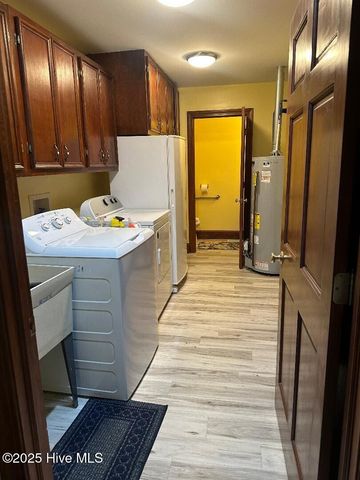 2511 Bells Fork Road, Greenville, NC 27858