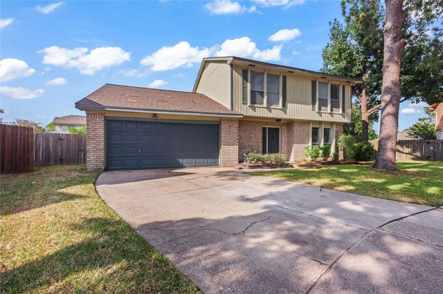 15506 Sungold Court, Houston, TX 77095