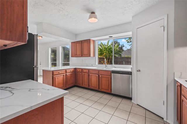 15506 Sungold Court, Houston, TX 77095