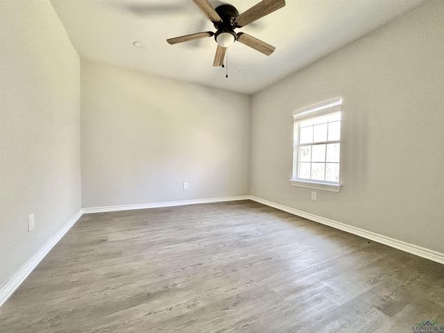 68 Eason Lane, Atlanta, TX 75551