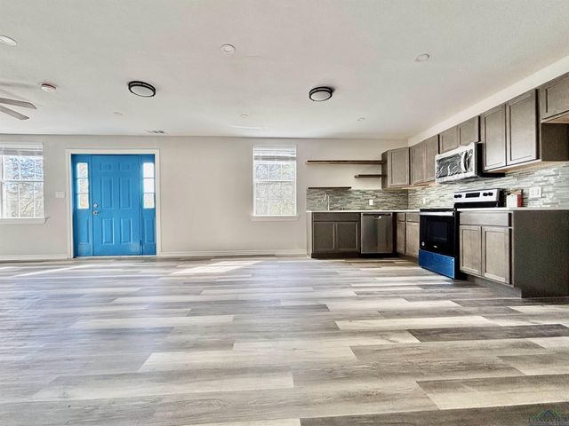 68 Eason Lane, Atlanta, TX 75551