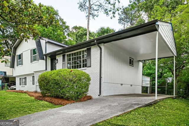 8276 San Jose Trail, Jonesboro, GA 30236