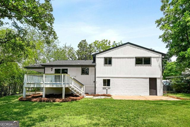 8276 San Jose Trail, Jonesboro, GA 30236