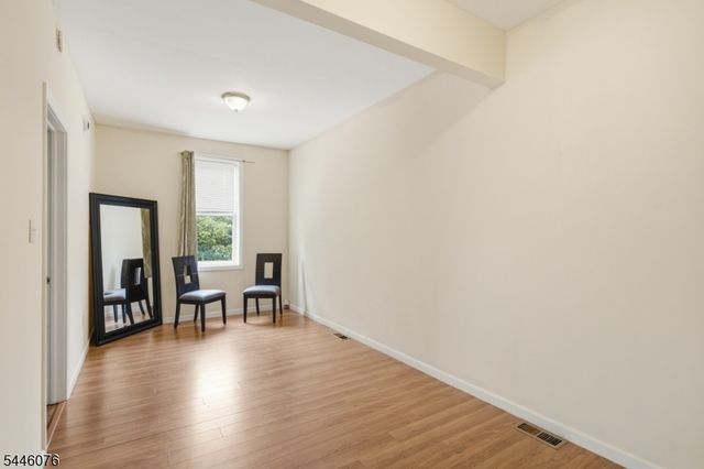 320 7Th St, Union City, NJ 07087