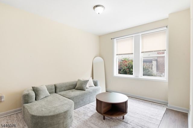 320 7Th St, Union City, NJ 07087