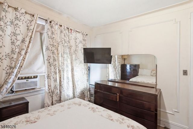 320 7Th St, Union City, NJ 07087
