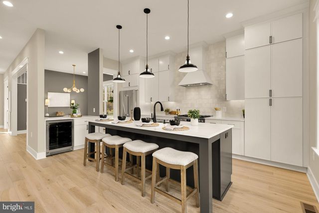 859 N LEXINGTON ST, Arlington, VA 22205