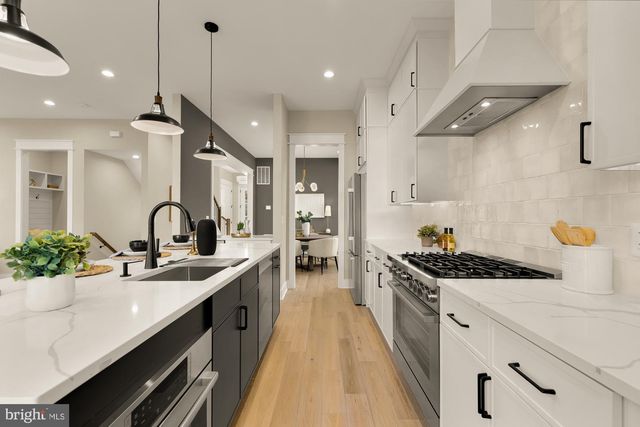 859 N LEXINGTON ST, Arlington, VA 22205