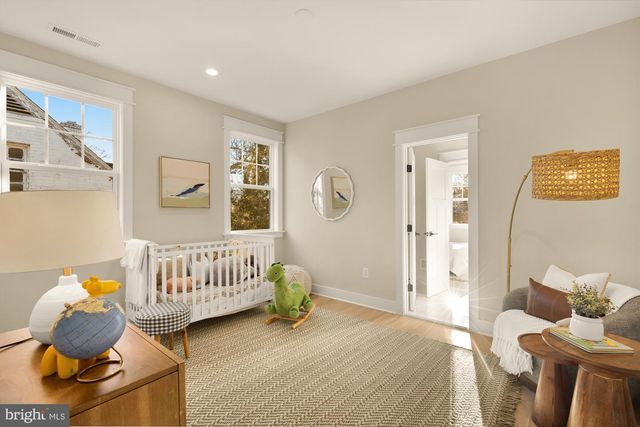 859 N LEXINGTON ST, Arlington, VA 22205