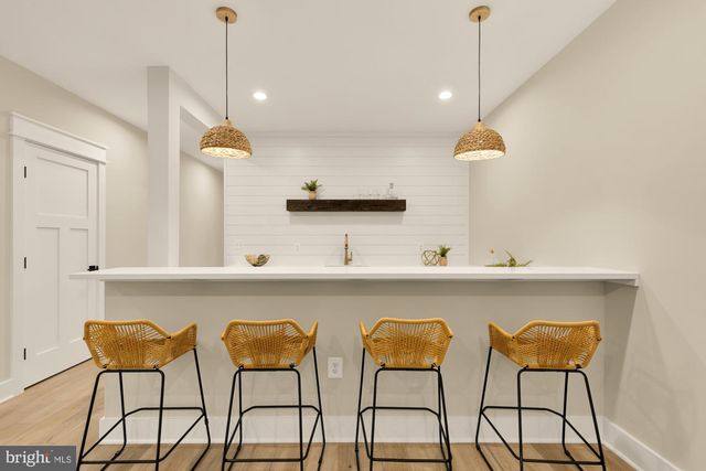 859 N LEXINGTON ST, Arlington, VA 22205