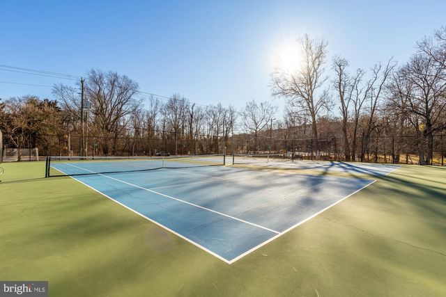 859 N LEXINGTON ST, Arlington, VA 22205