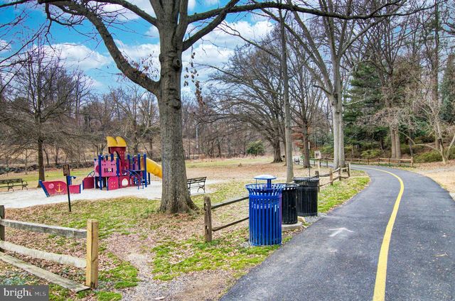 859 N LEXINGTON ST, Arlington, VA 22205