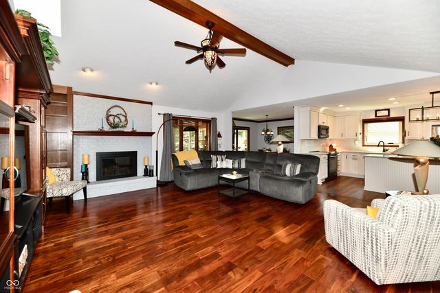5006 Essex Drive, Carmel, IN 46033