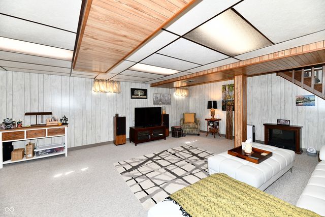 5006 Essex Drive, Carmel, IN 46033