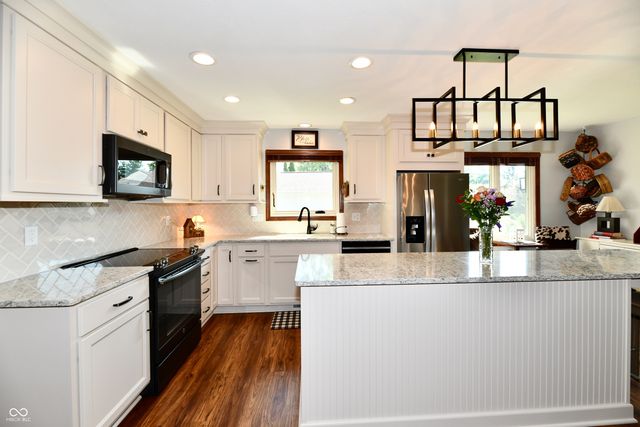 5006 Essex Drive, Carmel, IN 46033